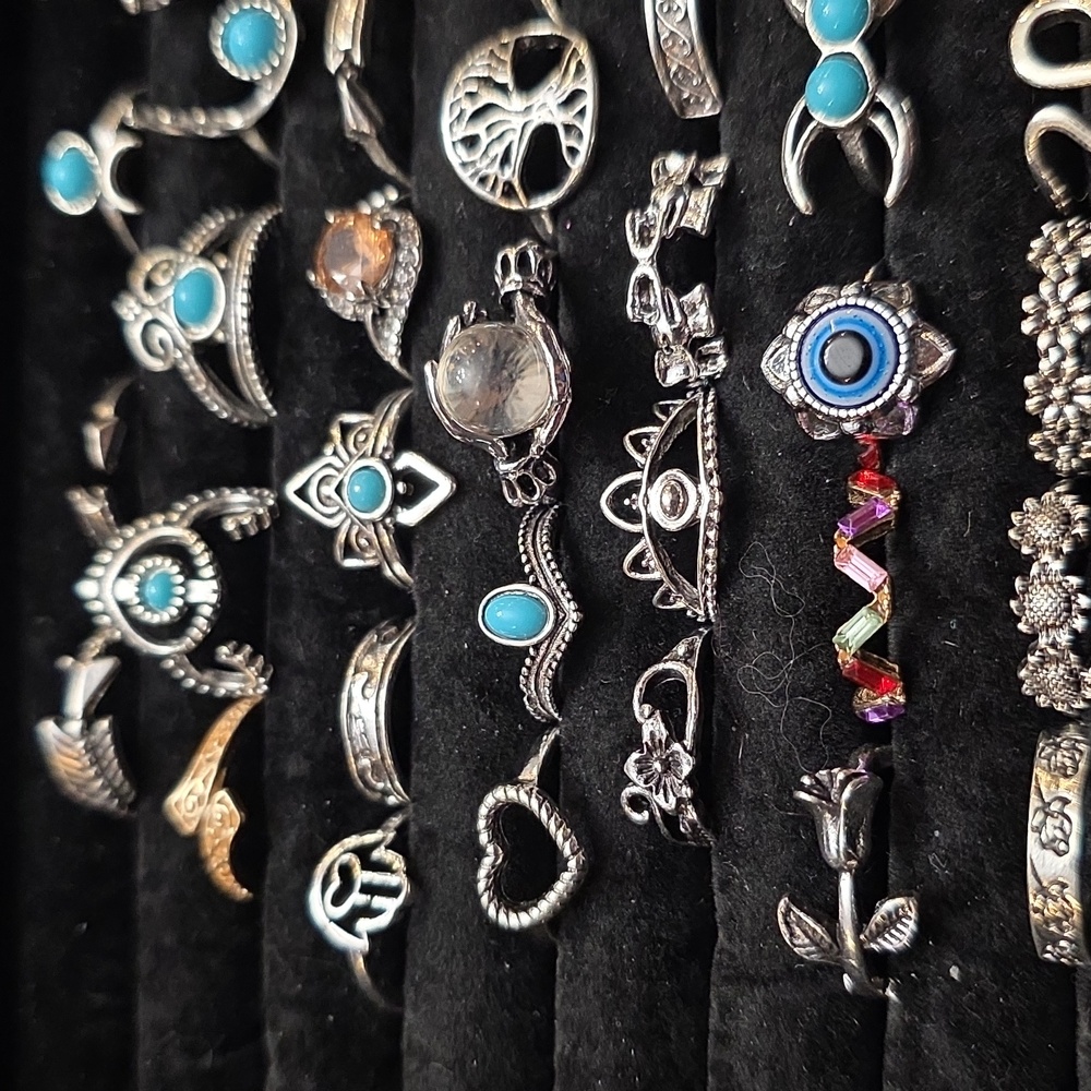 Lot of 30pcs fashion rings - Picture 2 of 3